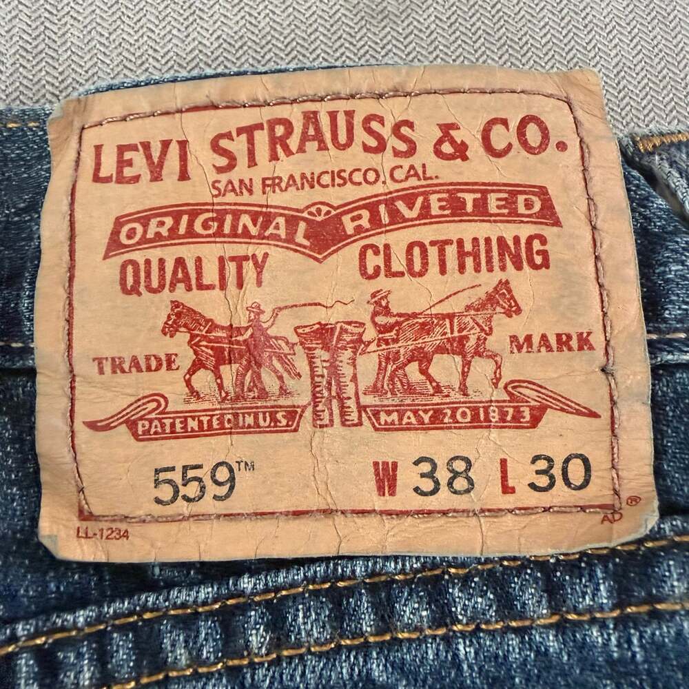 Levi's 559 Men's Jeans 38x30 Relaxed Straight Leg Blue Denim NWT